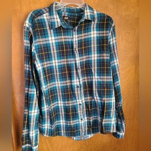 🌟 4/$20 H&M Plaid Button Down - size large